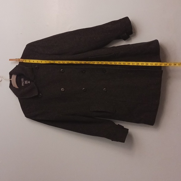 New York & Company size 8 women's dark black gray 80% wool double-breasted coat. - Picture 17 of 17